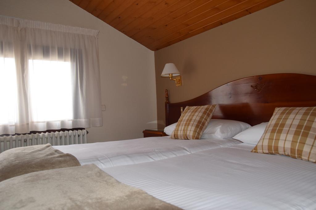 Hotel Roca Alp Esterno foto