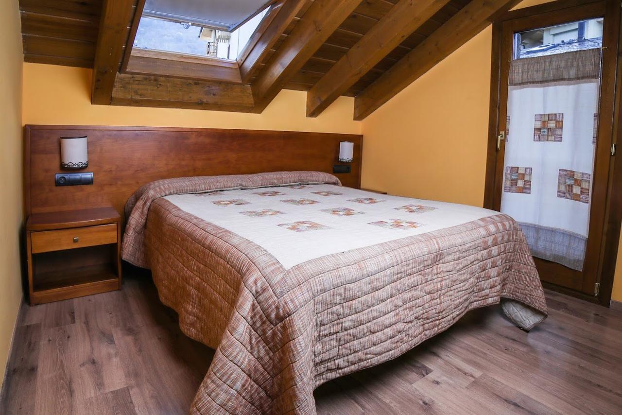 Hotel Roca Alp Esterno foto