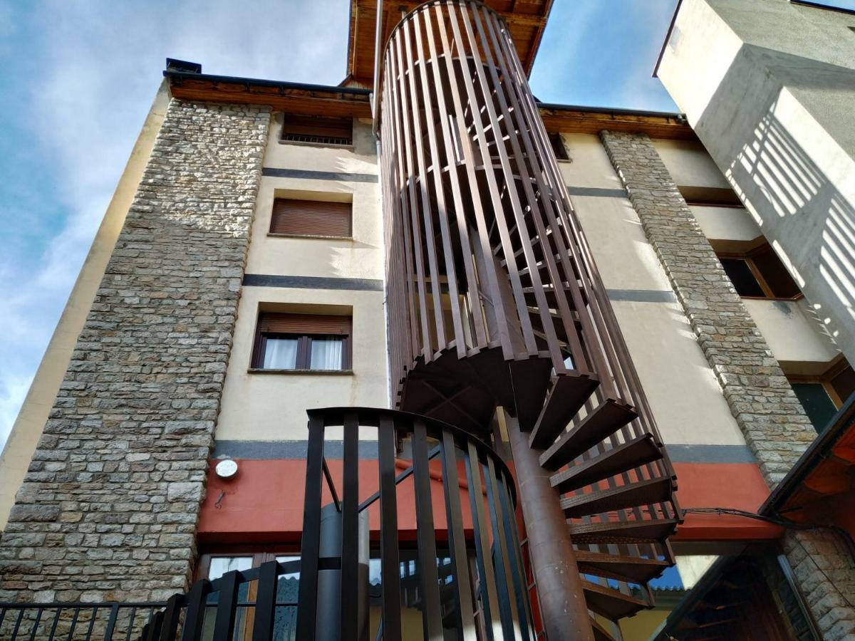 Hotel Roca Alp Esterno foto