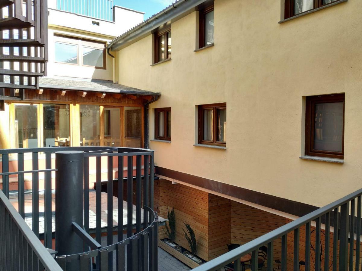Hotel Roca Alp Esterno foto