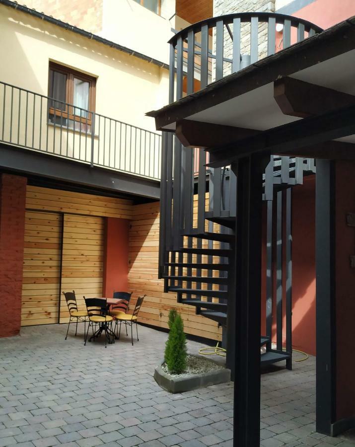 Hotel Roca Alp Esterno foto